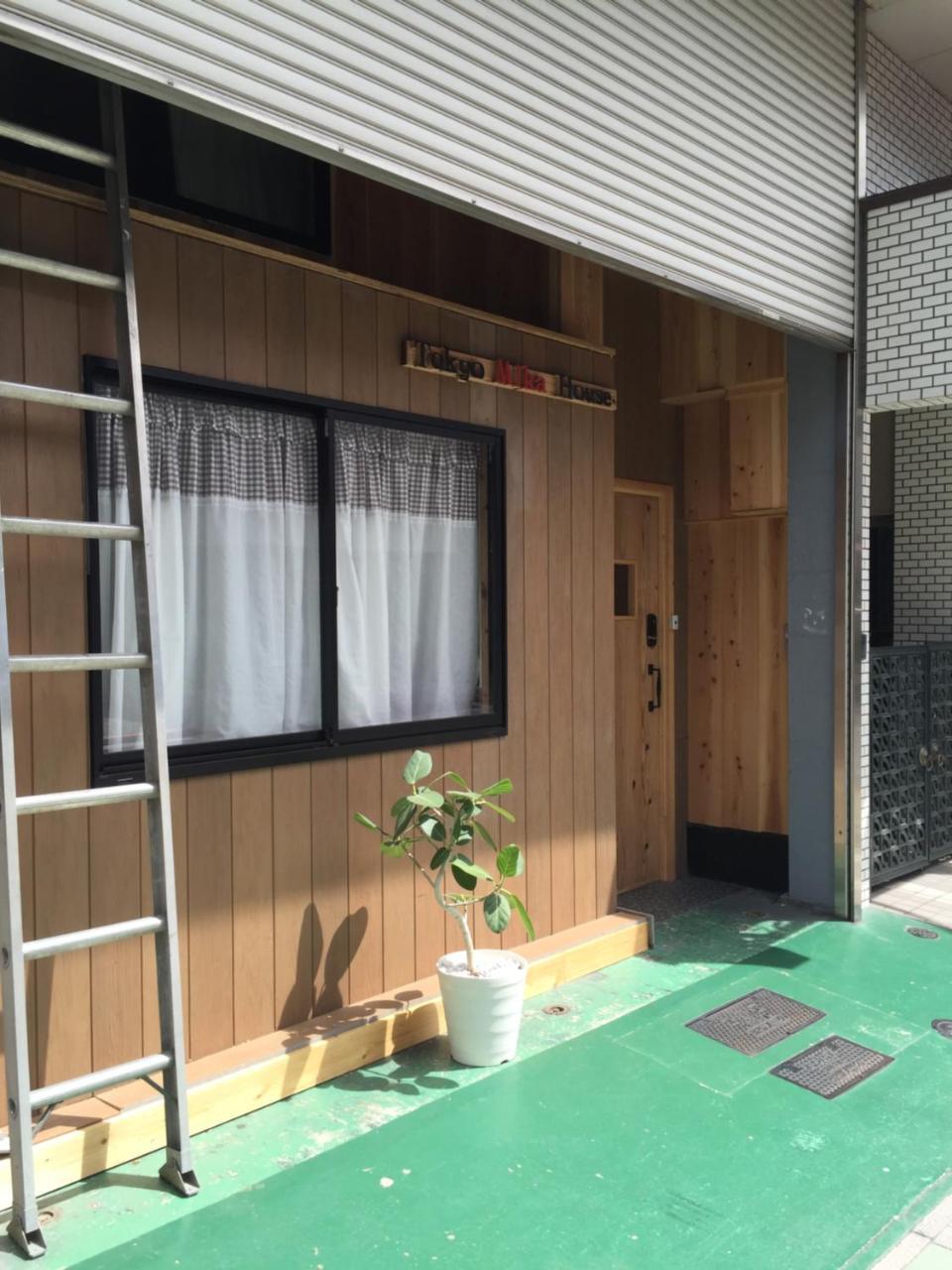 Tokyo Mika House Hotel Bagian luar foto