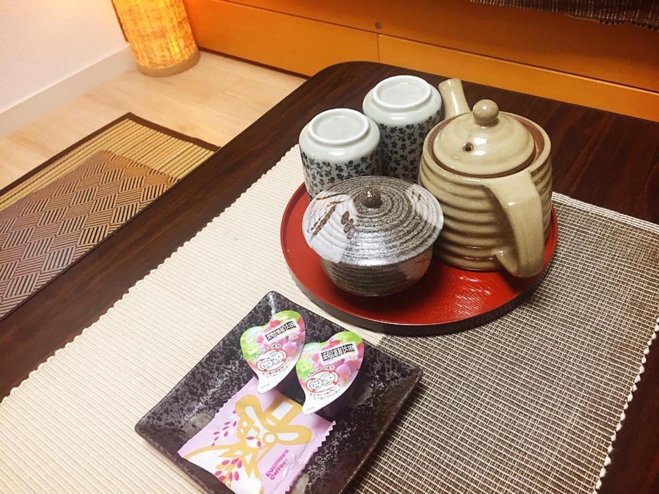 Tokyo Mika House Hotel Bagian luar foto