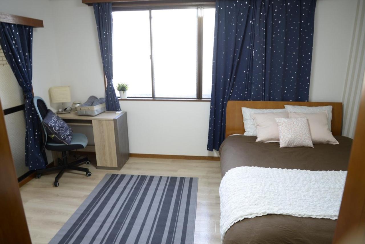 Tokyo Mika House Hotel Bagian luar foto